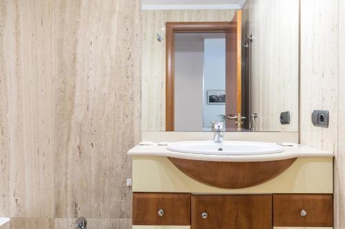 Boulevard Apartment By Sanserent