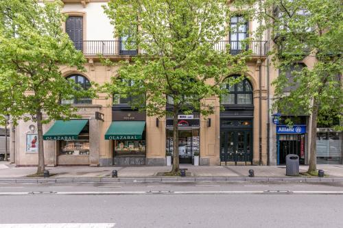 Boulevard Apartment By Sanserent