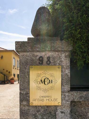 Hostal Charming Antas House