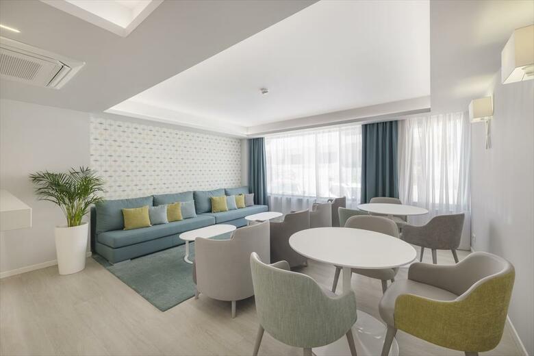 Alvormar Apartments