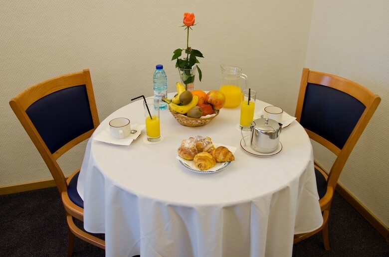 Hotel Vip Executive Suites �den