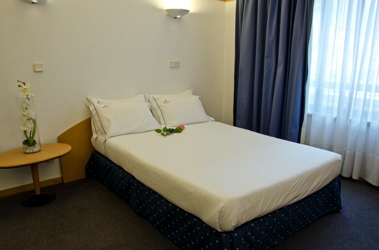 Hotel Vip Executive Suites �den