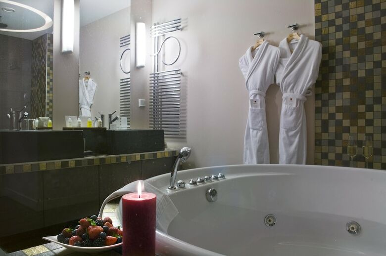 Mamaison All Suites Spa Hotel Pokrovka
