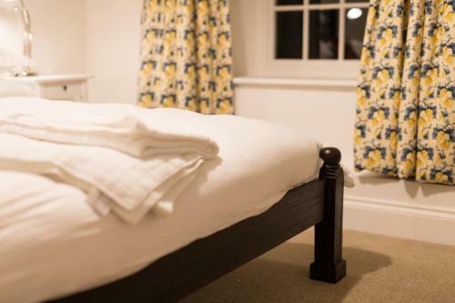 Bed & Breakfast The Holford Arms