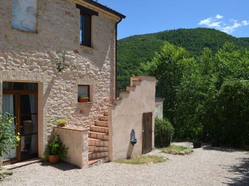 Mountain View Apartment In Pergola With Pool