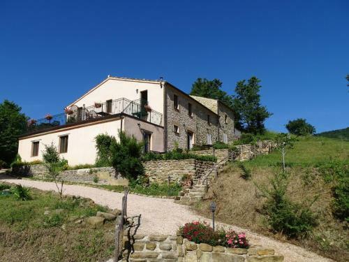 Mountain View Apartment In Pergola With Pool