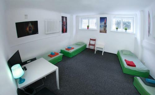 Wierzbno Hostel