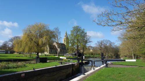 River Nene Cottages