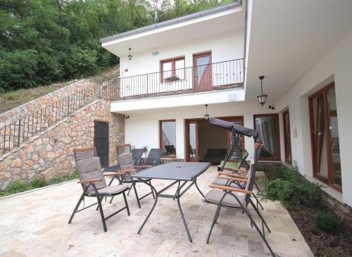 Hostal Guest House K�llai