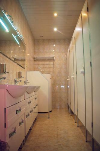 Ilian Hostel