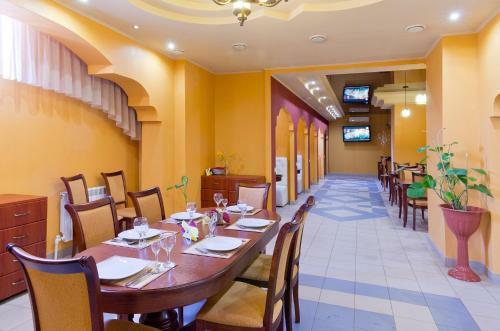 Hotel Uyut