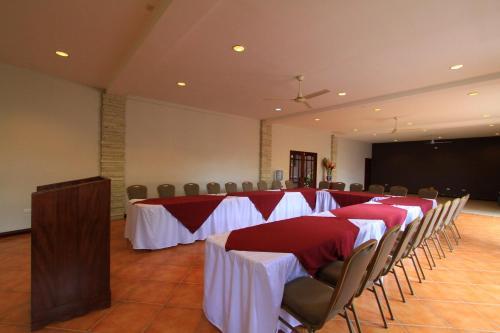 Plaza Magdalena Hotel