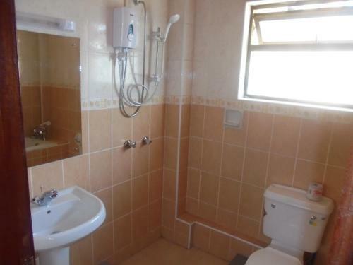 Upperhill Blueberry Hotel