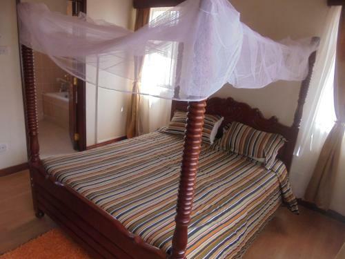 Upperhill Blueberry Hotel