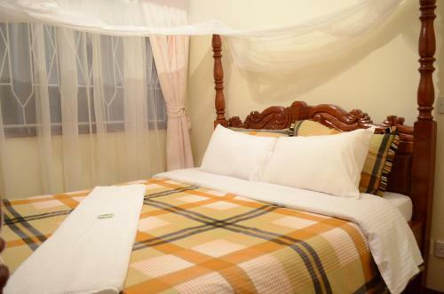 Upperhill Blueberry Hotel