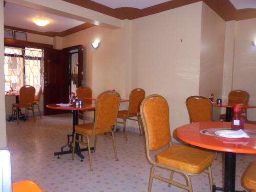Upperhill Blueberry Hotel