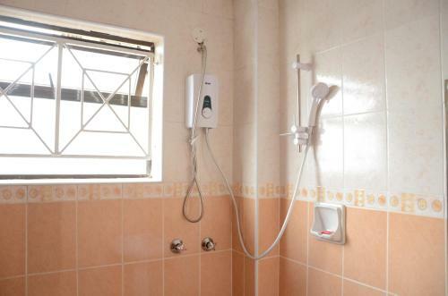 Upperhill Blueberry Hotel
