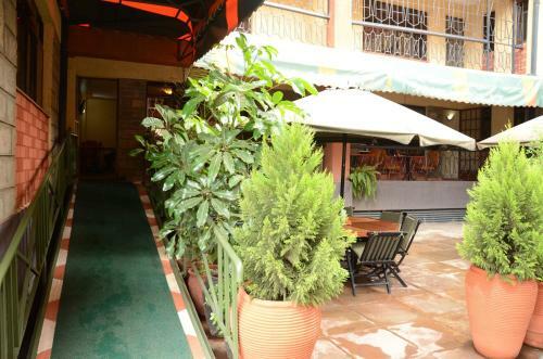 Upperhill Blueberry Hotel