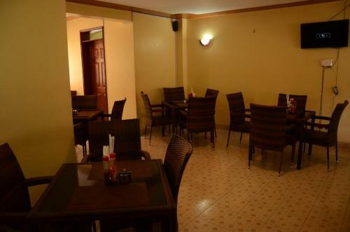 Upperhill Blueberry Hotel