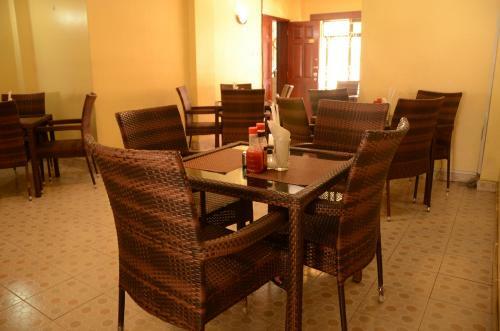 Upperhill Blueberry Hotel