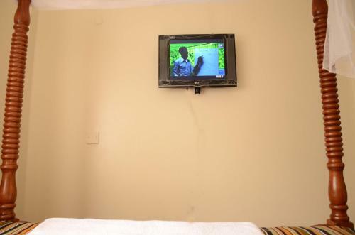 Upperhill Blueberry Hotel