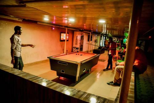 Hostal Power Mike Guest House