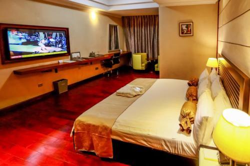 Golden Tulip Essential Lagos Airport Hotel