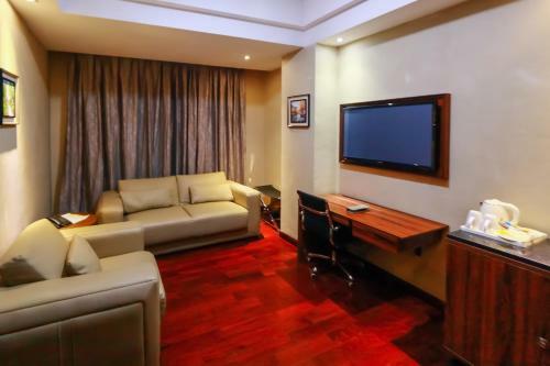 Golden Tulip Essential Lagos Airport Hotel
