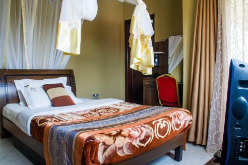 Desert Breeze Hotel