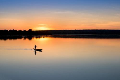 Royal Chundu River Lodge