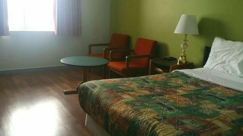 Hotel Home Away Inn
