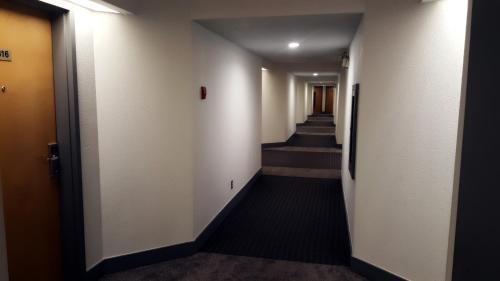 Hotel Home Away Inn