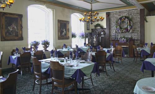 Posada Baldachin Inn