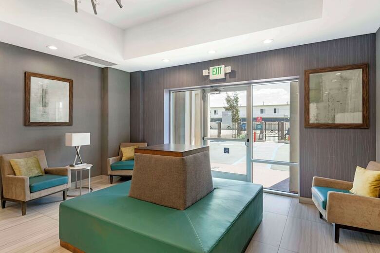 Hotel Best Western Plus Gardena Inn & Suites