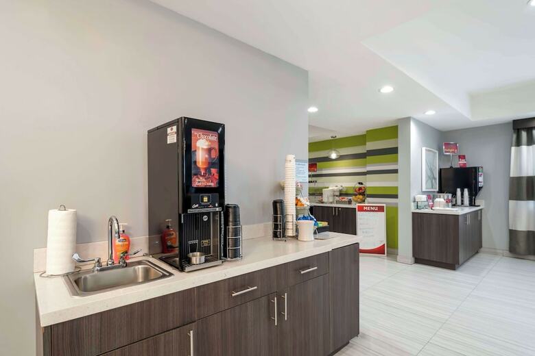 Hotel Best Western Plus Gardena Inn & Suites