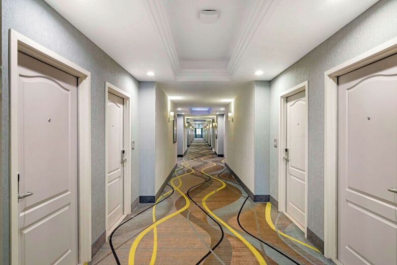 Hotel Best Western Plus Gardena Inn & Suites