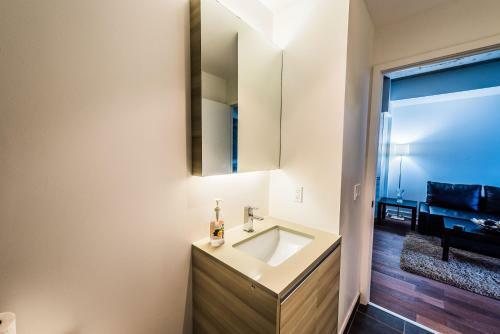 Apartamento Gladstone Suites - Toronto Central