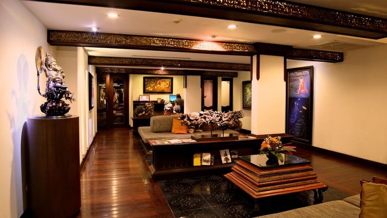 Hotel De Naga