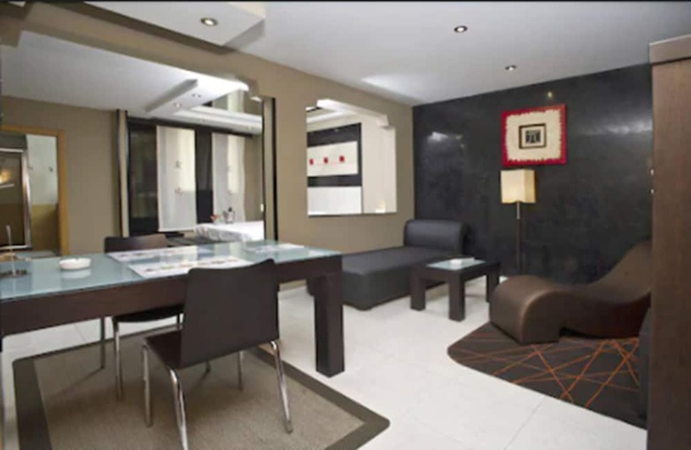 Hotel Zouk