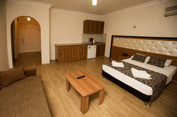 Azalea Apart Hotel