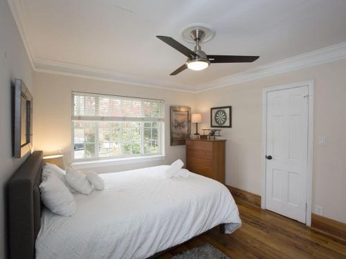 Five-bedroom Atlanta Home