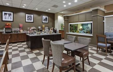 Hotel Hampton Inn Myrtle Beach-broadway At The Beach