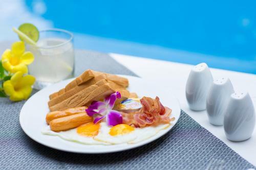 Lemongrass & Ginger Hotel