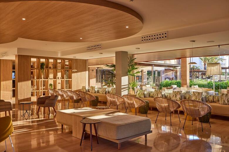 Aparthotel Zafiro Bahia