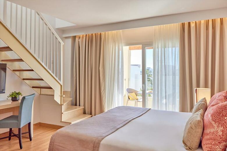 Aparthotel Zafiro Bahia