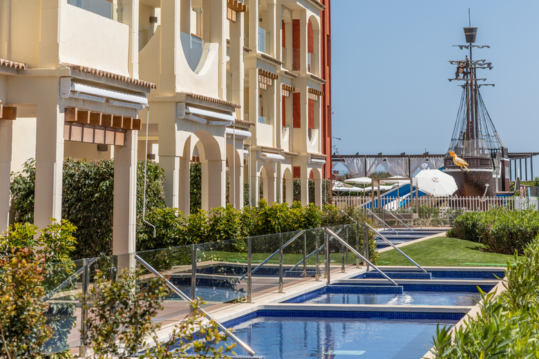 Aparthotel Zafiro Bahia