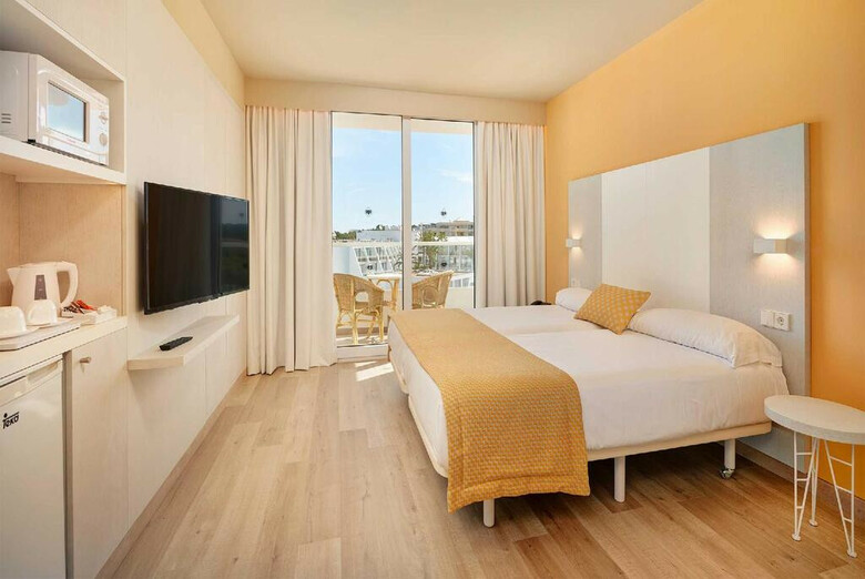 Hotel Protur Vista Badia