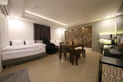 Look Motel