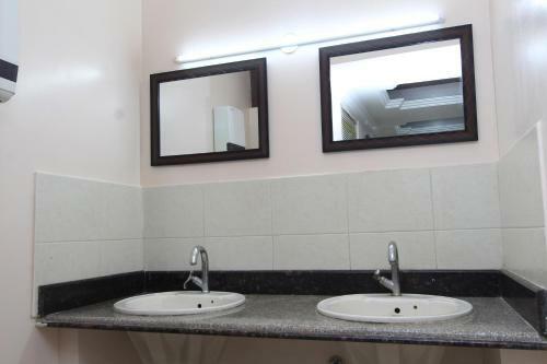 Hotel Dm Bluemoon Grand