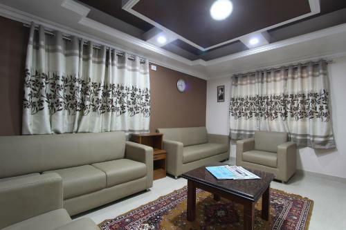 Hotel Dm Bluemoon Grand